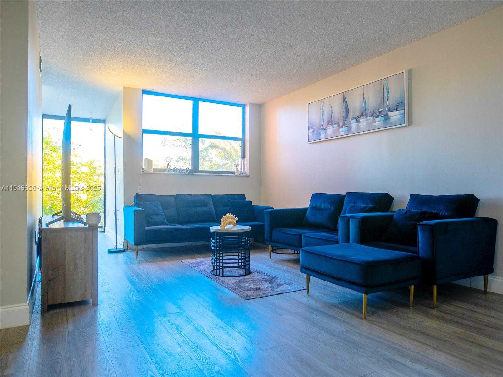 Small Image of 9400 WEST FLAGLER ST #313, Miami Number 4