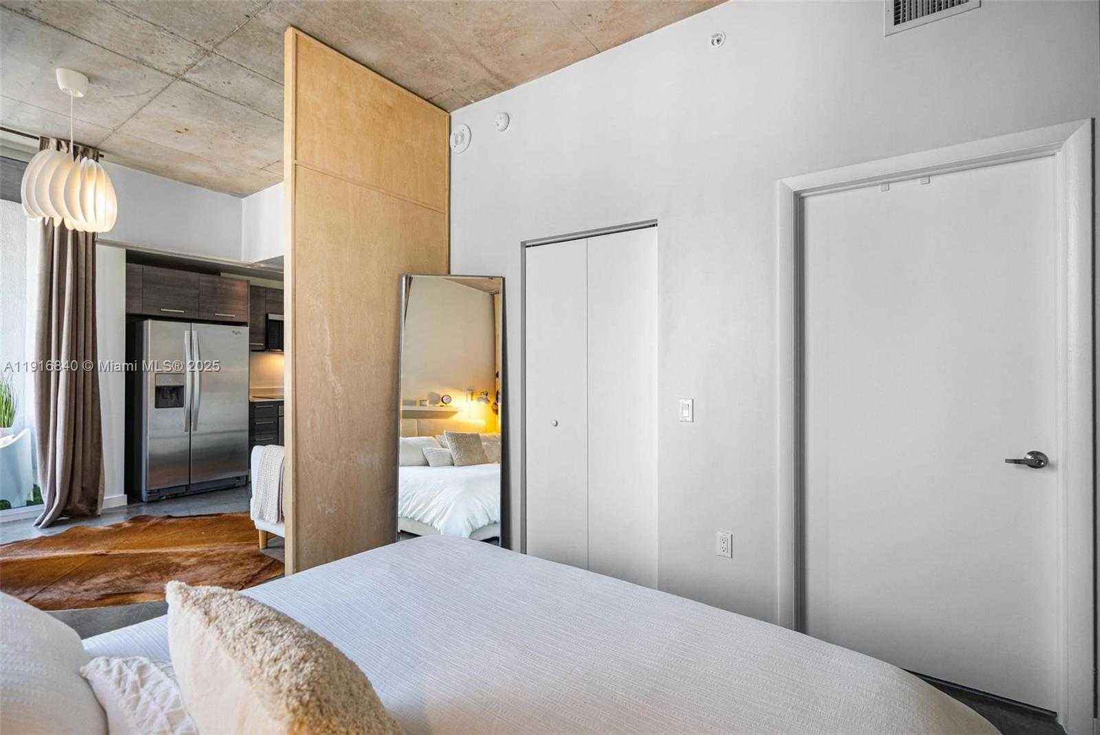 Small Image of 151 SOUTH EAST 1ST ST #1404, Miami Number 11