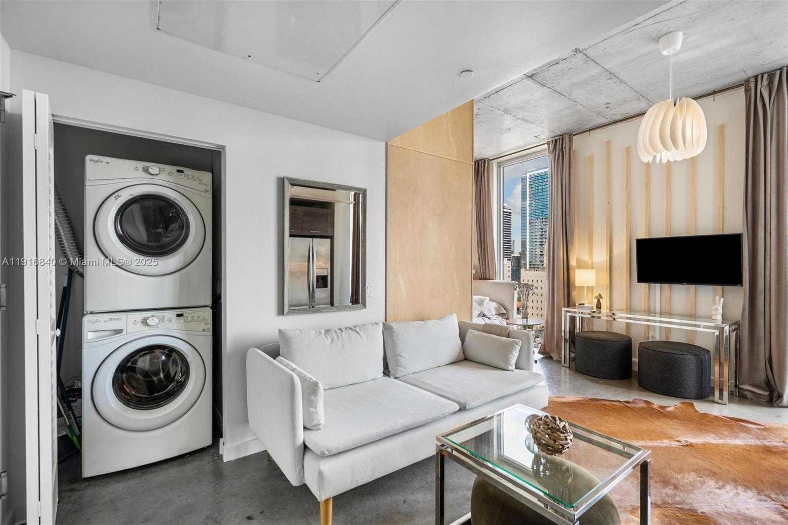 Small Image of 151 SOUTH EAST 1ST ST #1404, Miami Number 2