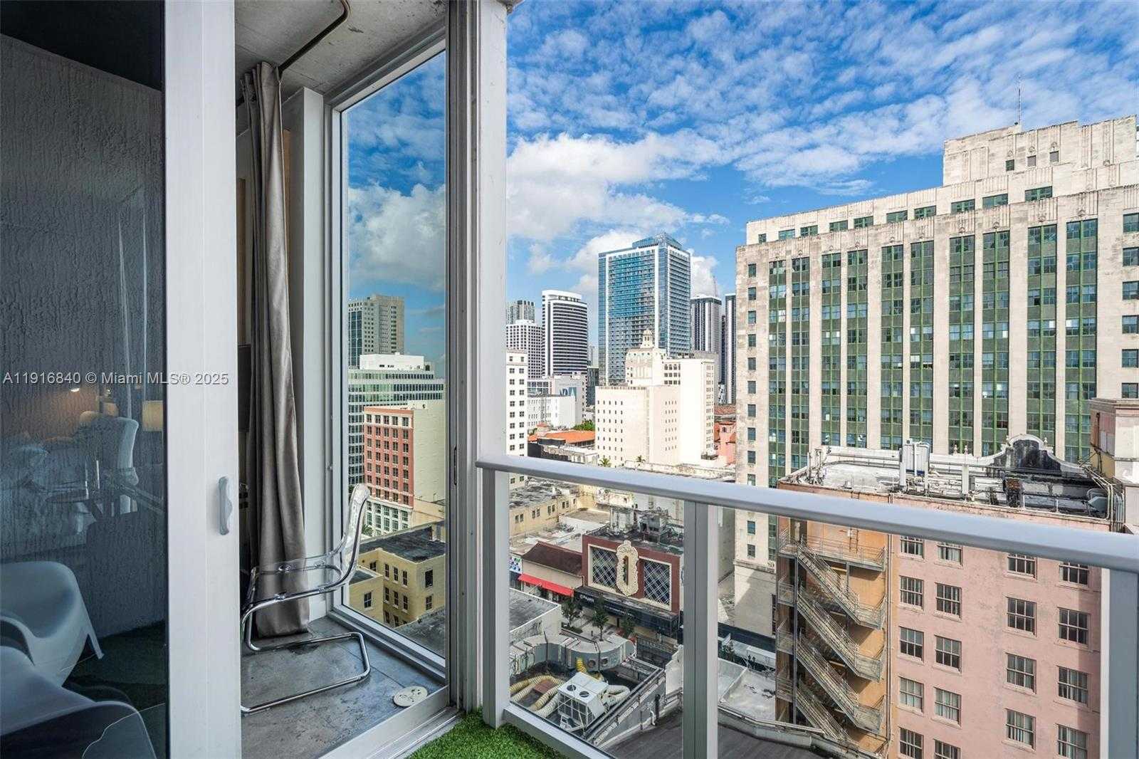 Small Image of 151 SOUTH EAST 1ST ST #1404, Miami Number 7