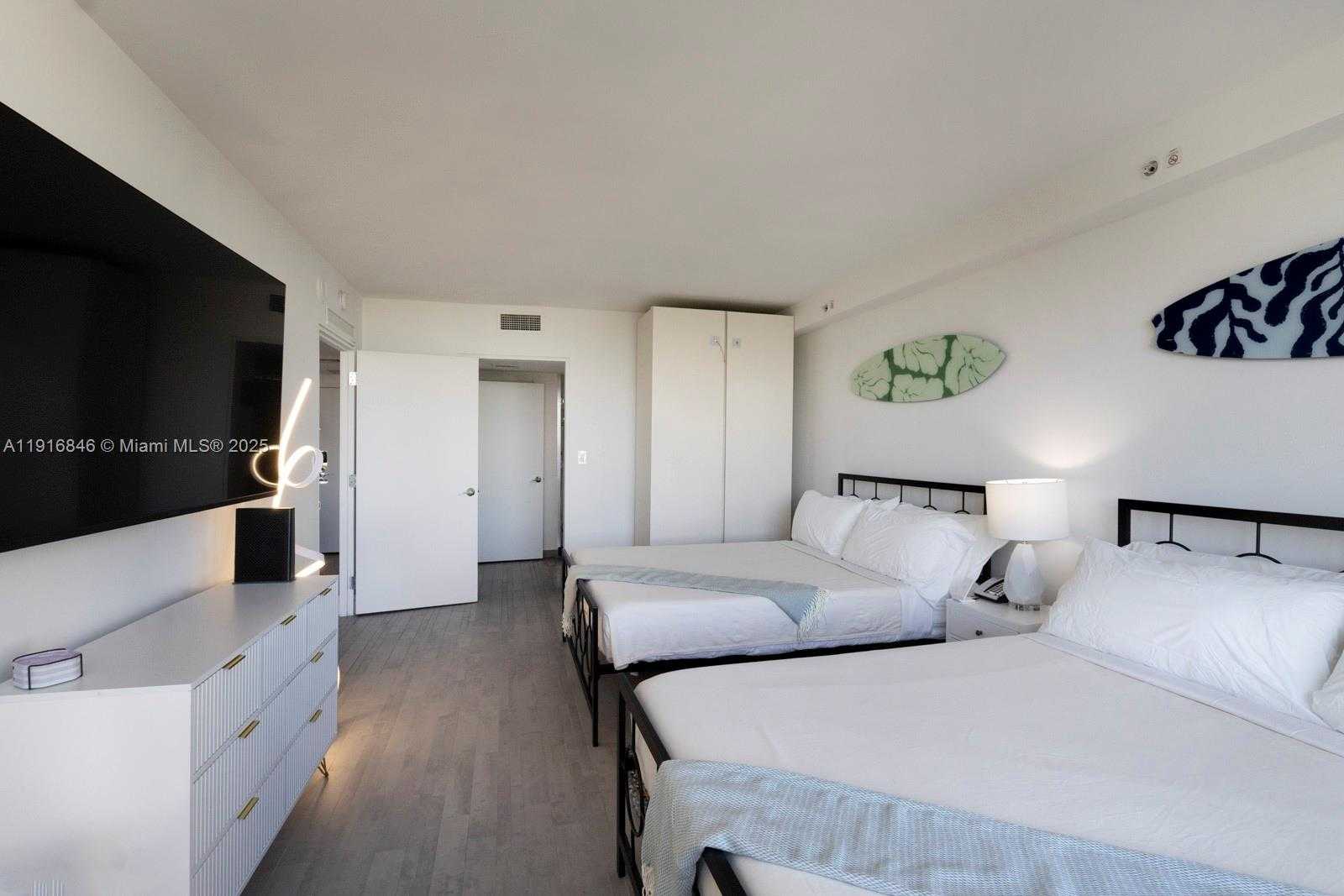 Small Image of 1100 WEST AVE #509, Miami Beach Number 12