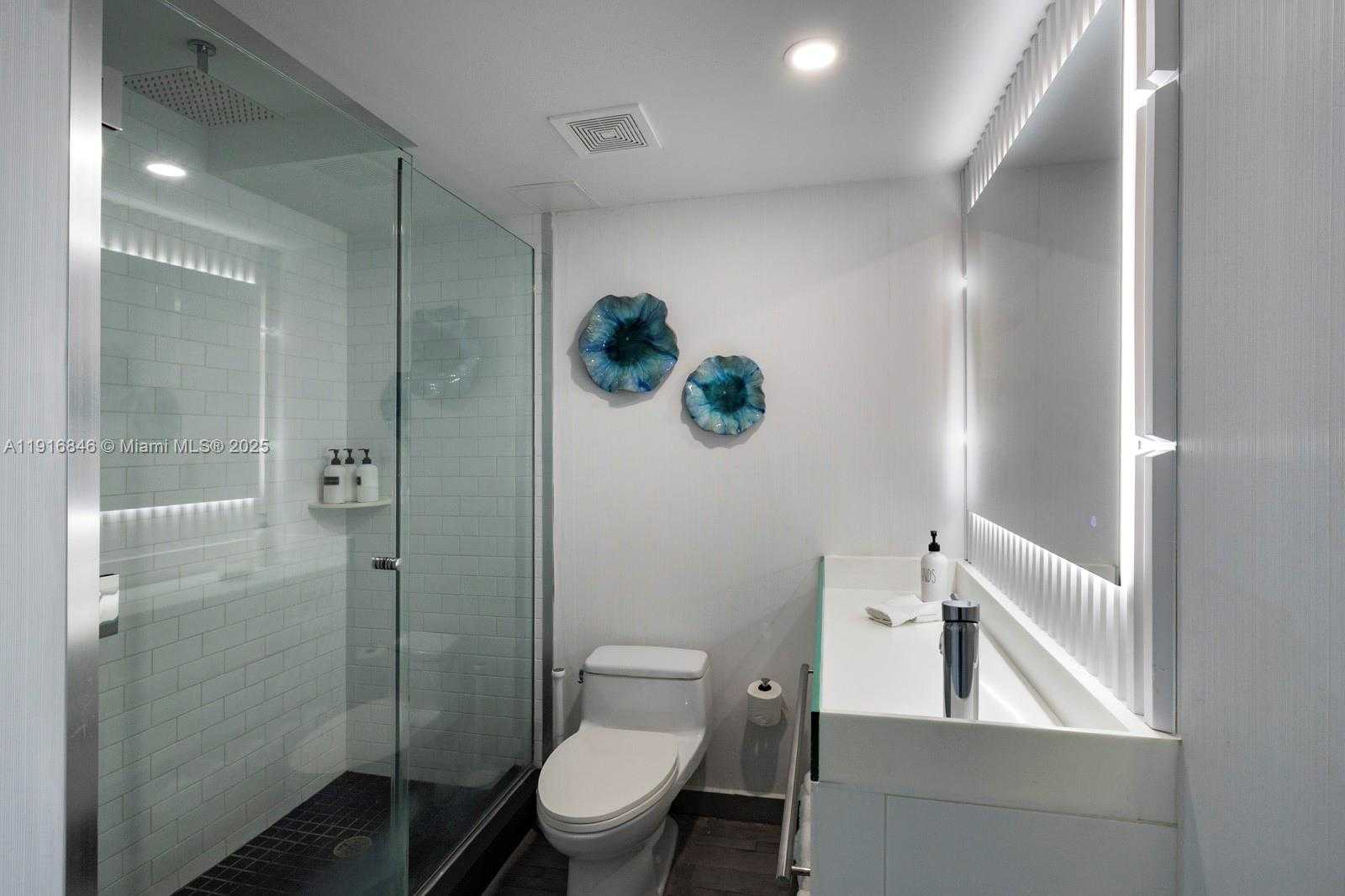 Small Image of 1100 WEST AVE #509, Miami Beach Number 13