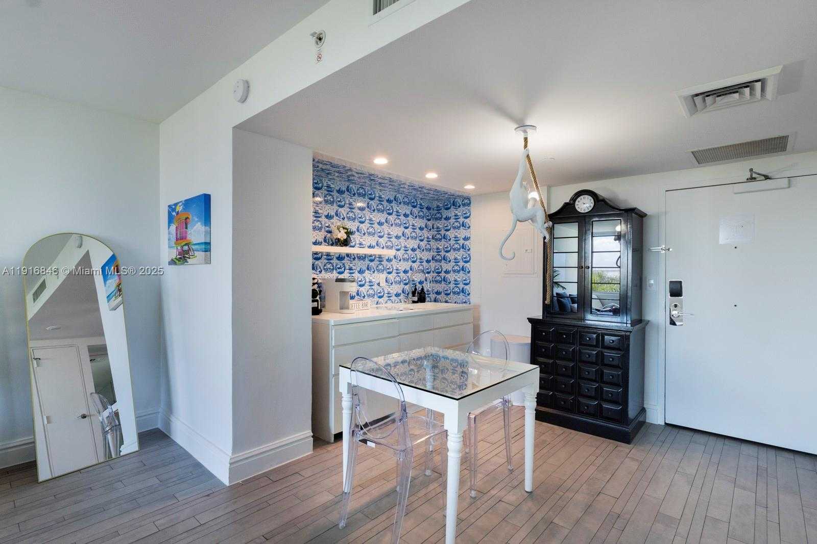 Small Image of 1100 WEST AVE #509, Miami Beach Number 6