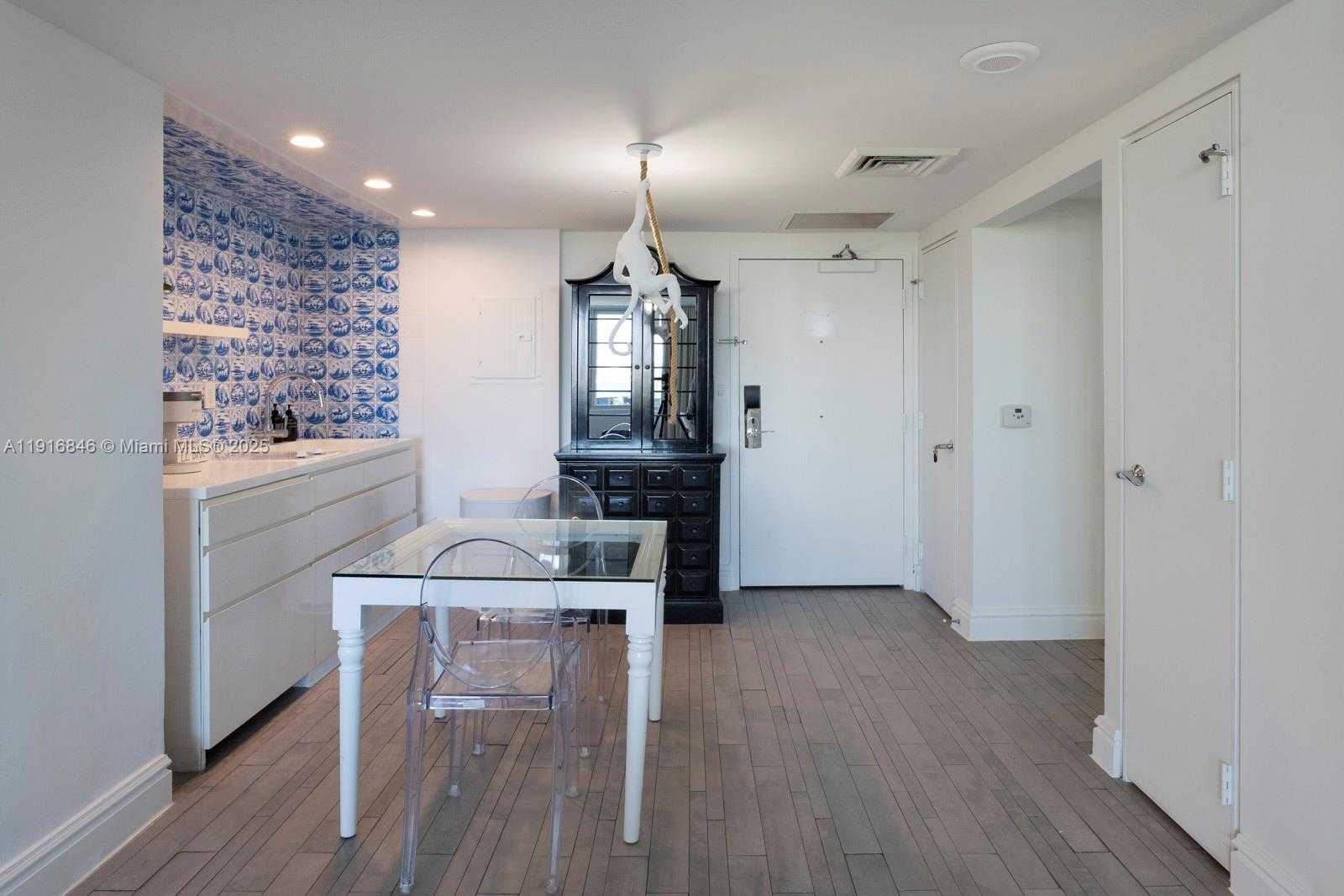 Small Image of 1100 WEST AVE #509, Miami Beach Number 7