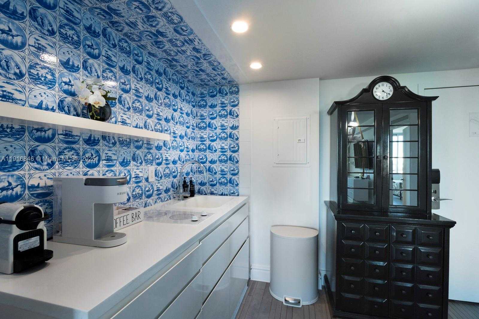 Small Image of 1100 WEST AVE #509, Miami Beach Number 8