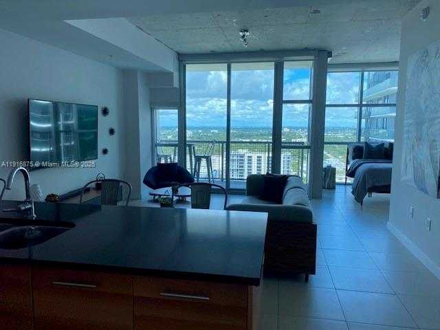 Small Image of 3301 NORTH EAST 1ST AVE #H2913, Miami Number 4