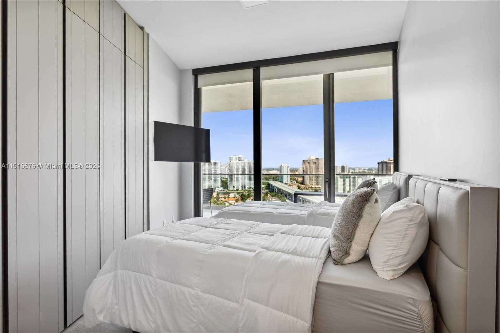 Small Image of 18975 COLLINS AVE #1905, Sunny Isles Beach Number 13