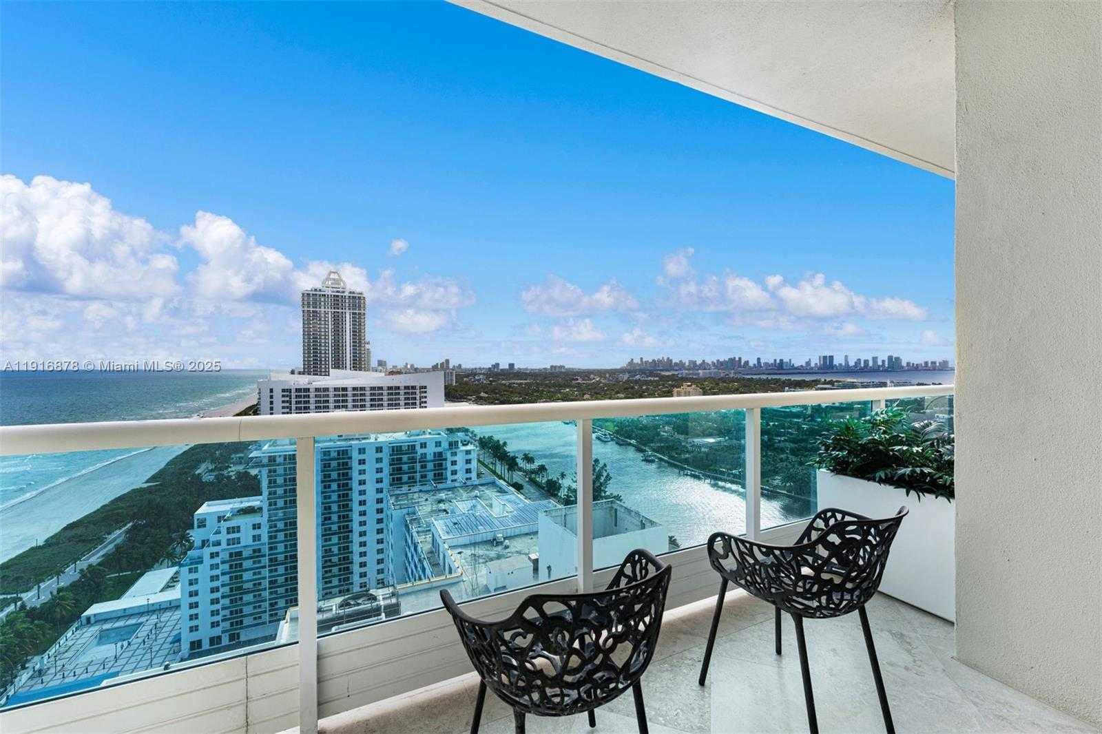 Small Image of 5025 COLLINS AVE #PH-1, Miami Beach Number 14