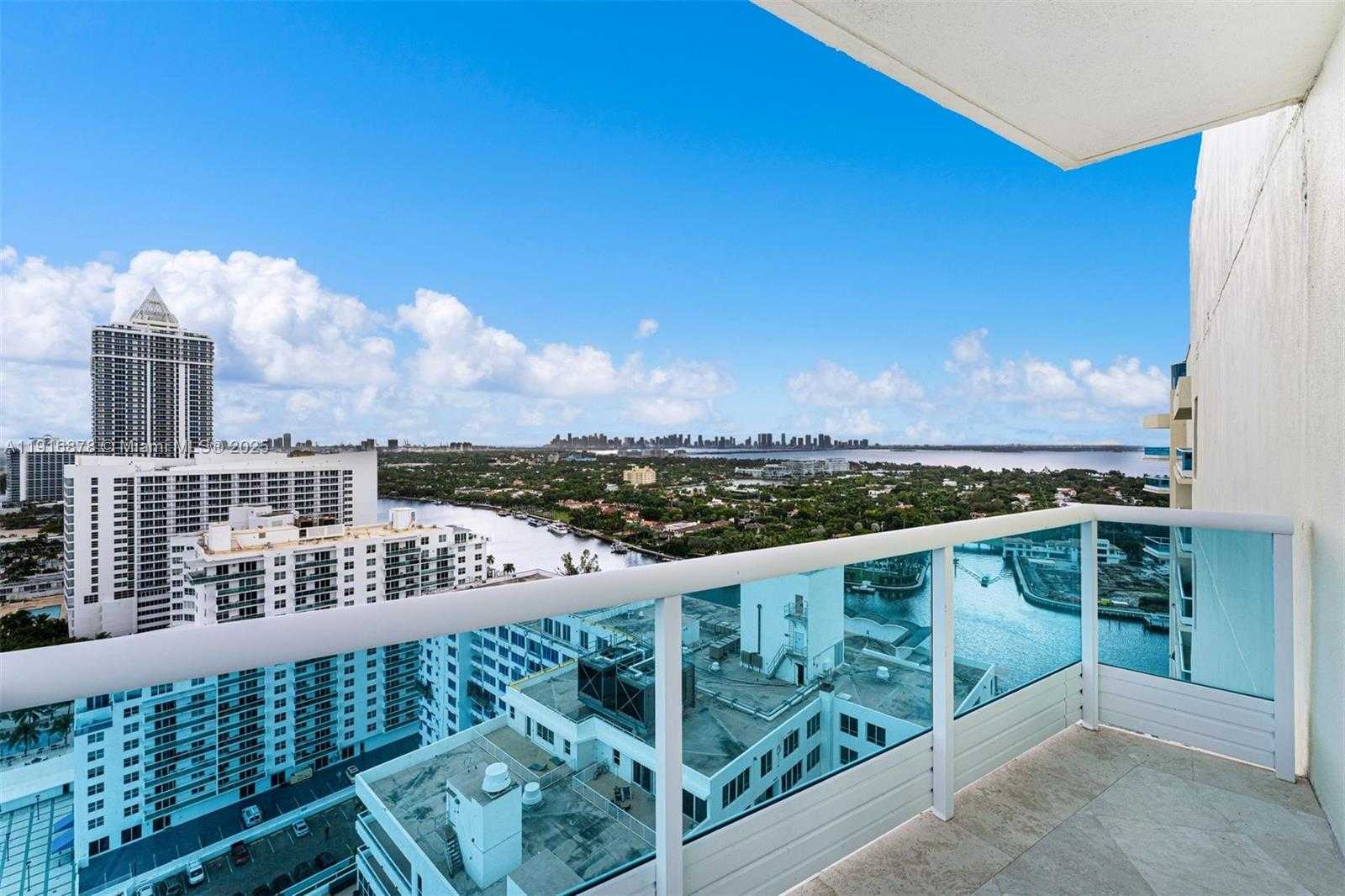 Small Image of 5025 COLLINS AVE #PH-1, Miami Beach Number 28