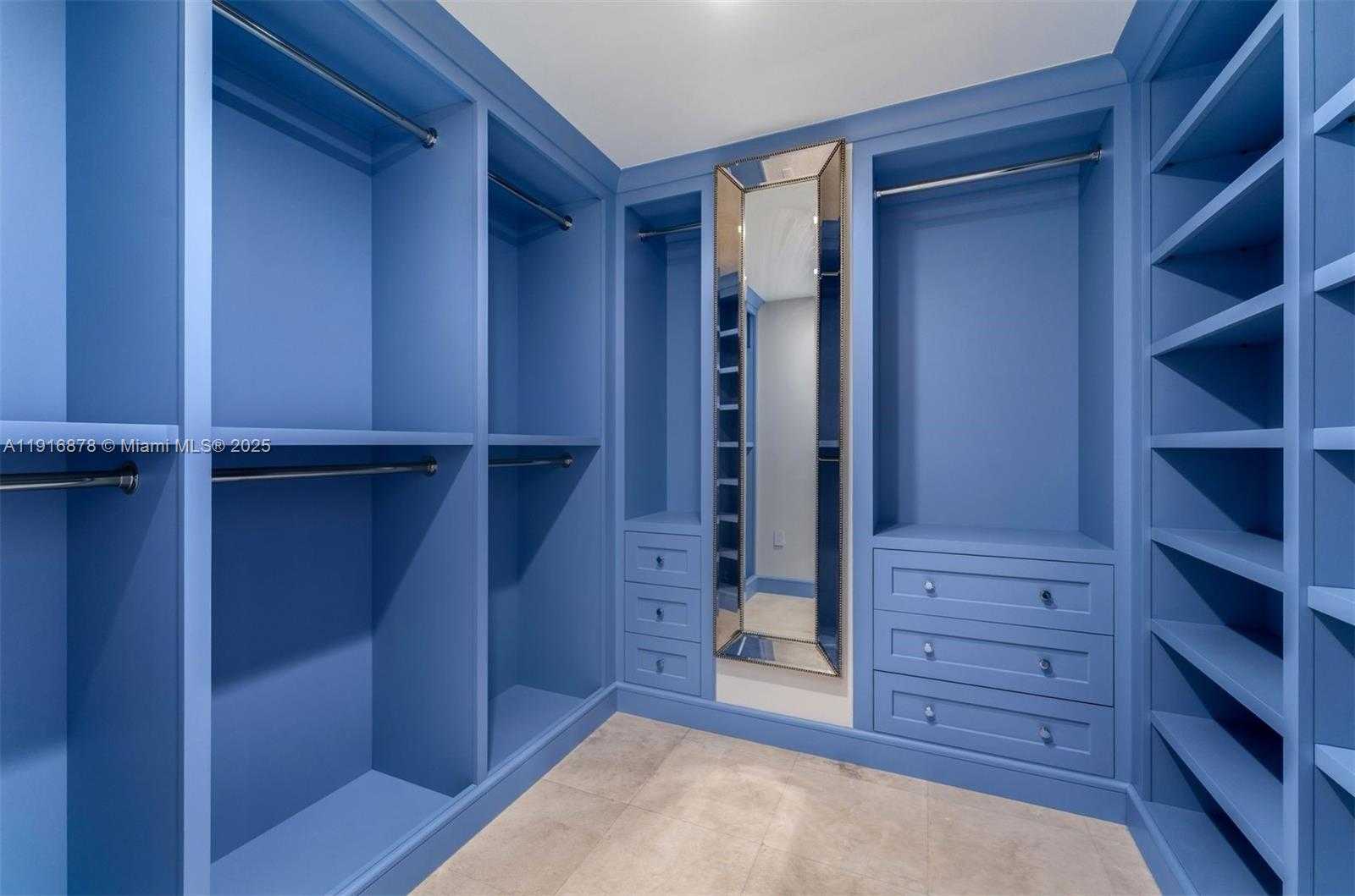 Small Image of 5025 COLLINS AVE #PH-1, Miami Beach Number 29