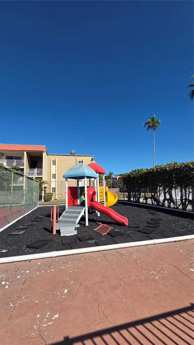 Small Image of 5122 NORTH WEST 79TH AVE #203, Doral Number 12