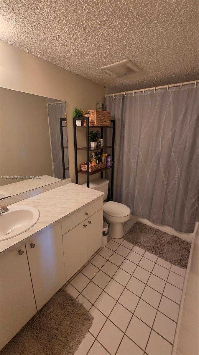 Small Image of 5122 NORTH WEST 79TH AVE #203, Doral Number 3