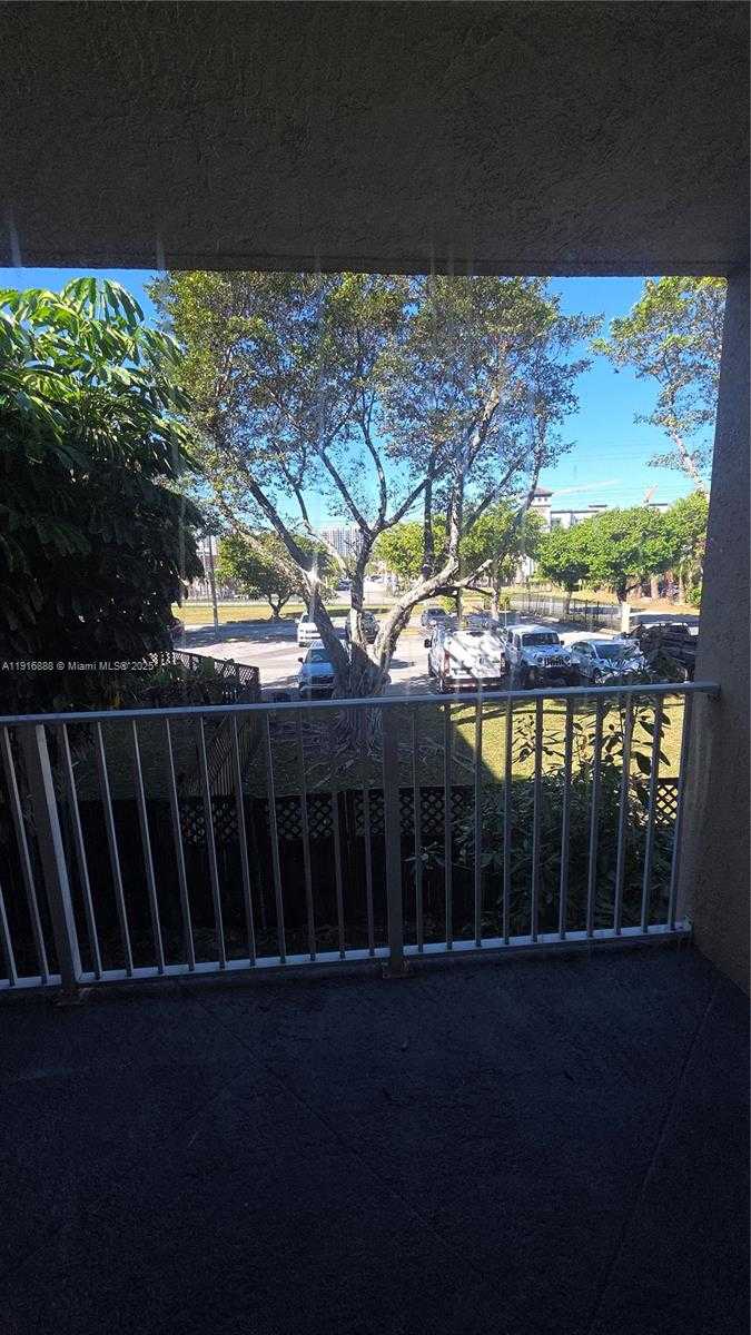 Small Image of 5122 NORTH WEST 79TH AVE #203, Doral Number 7