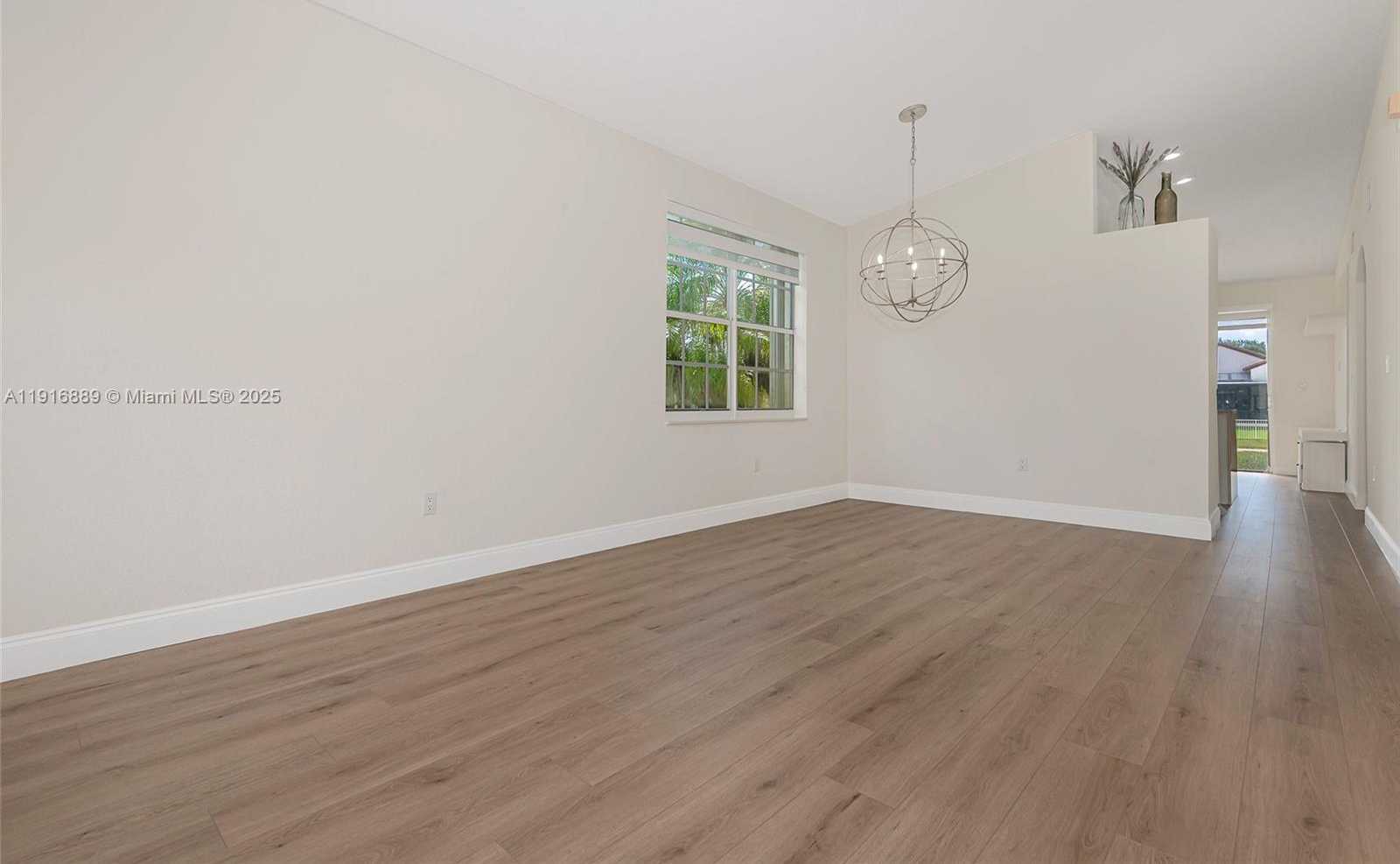 Small Image of 18866 SOUTH WEST 28TH CT, Miramar Number 12