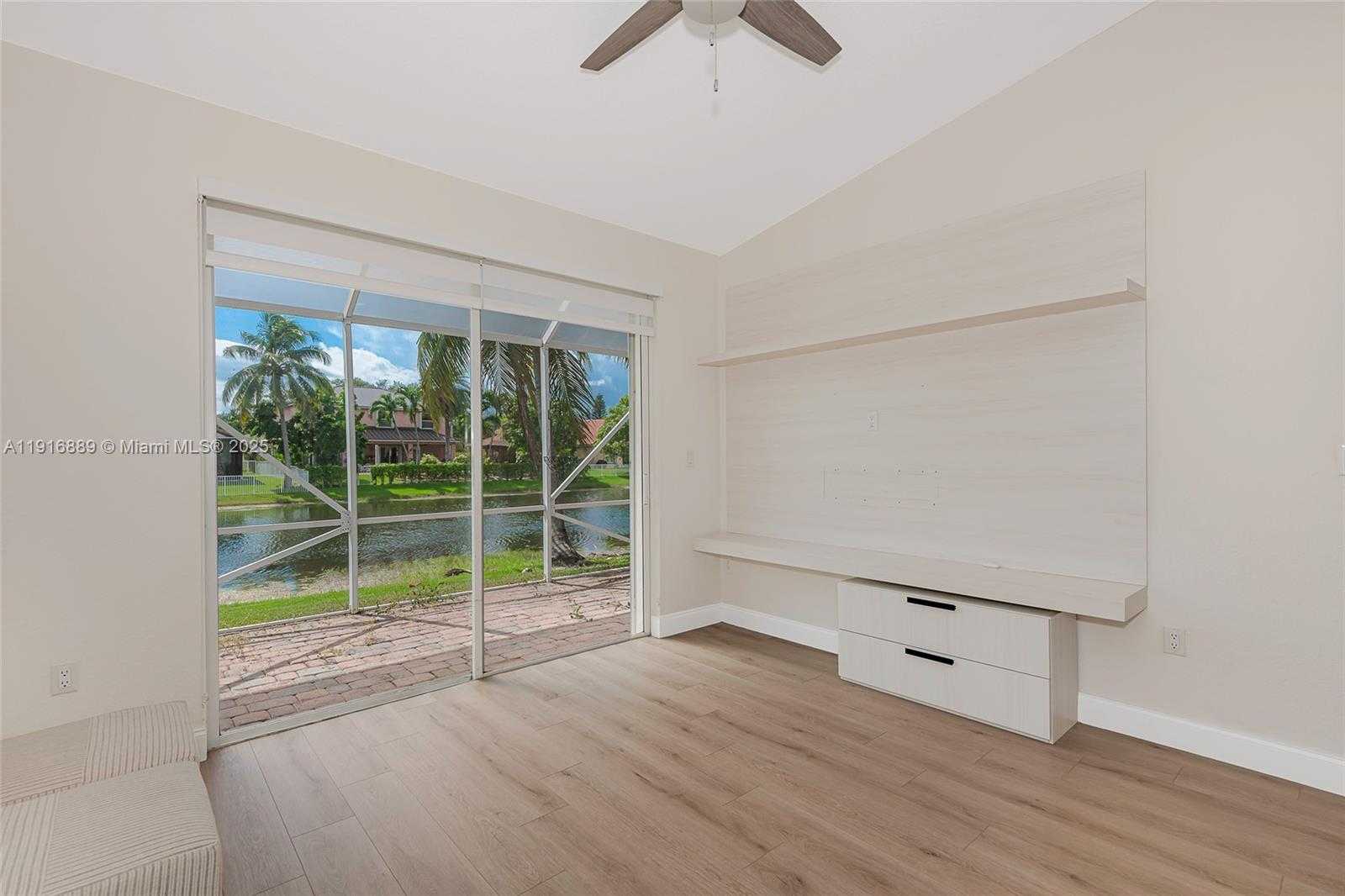 Small Image of 18866 SOUTH WEST 28TH CT, Miramar Number 18