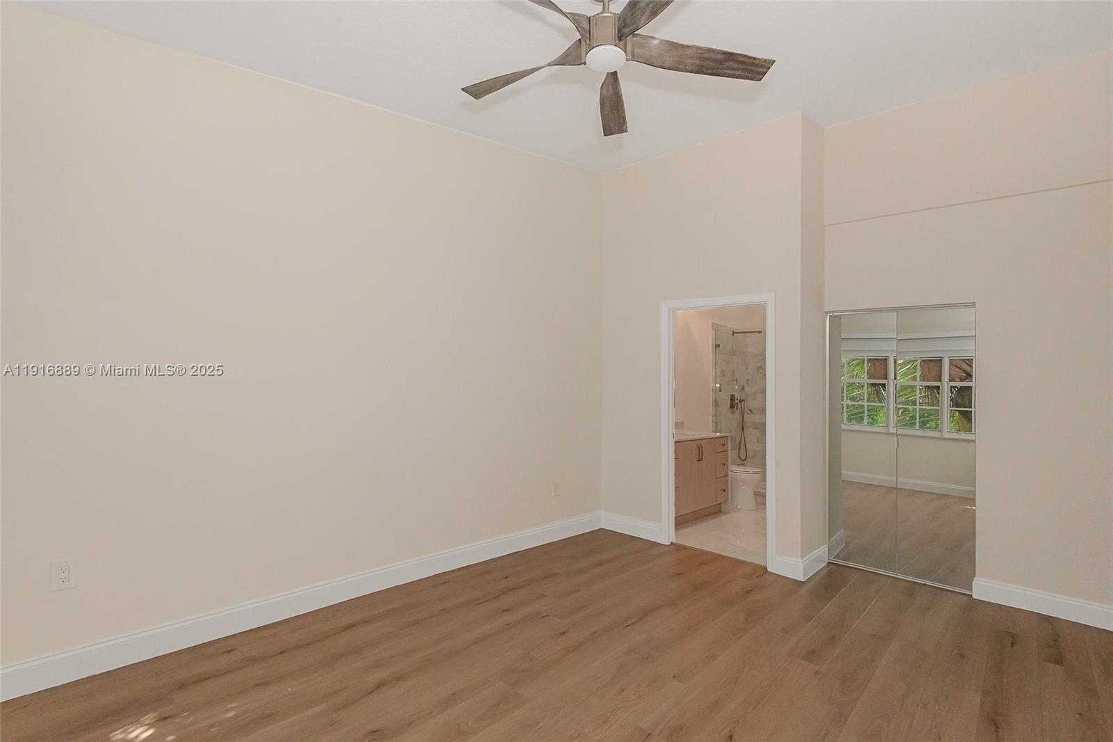 Small Image of 18866 SOUTH WEST 28TH CT, Miramar Number 25