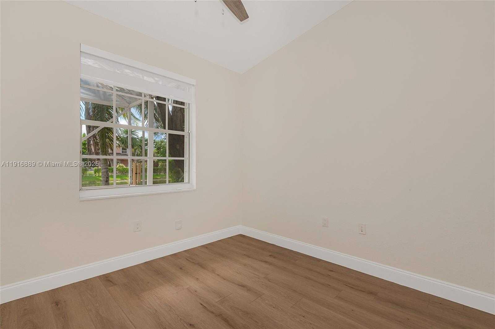 Small Image of 18866 SOUTH WEST 28TH CT, Miramar Number 29