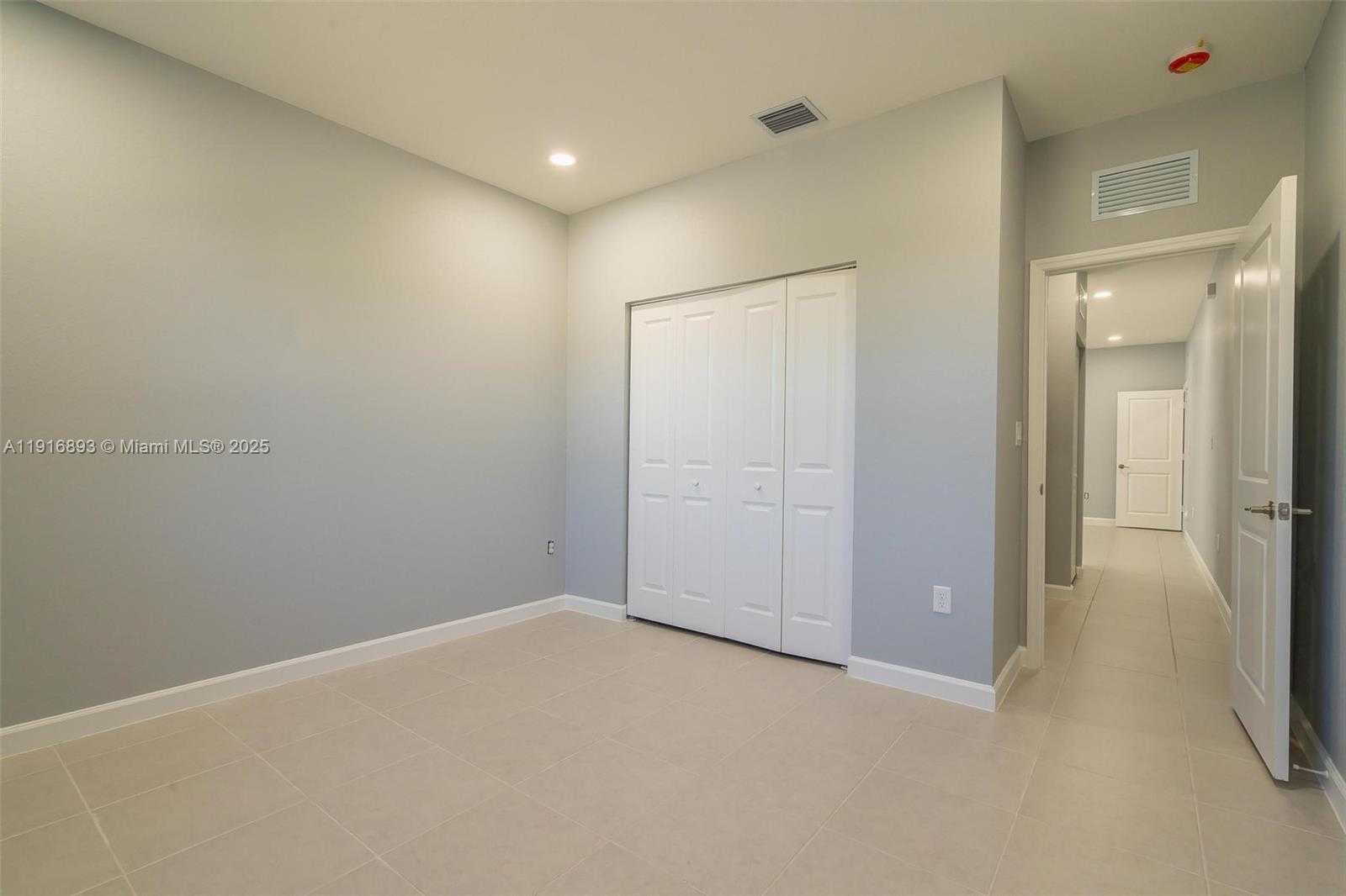 Small Image of 16225 SOUTH WEST 147TH CT #2, Miami Number 17