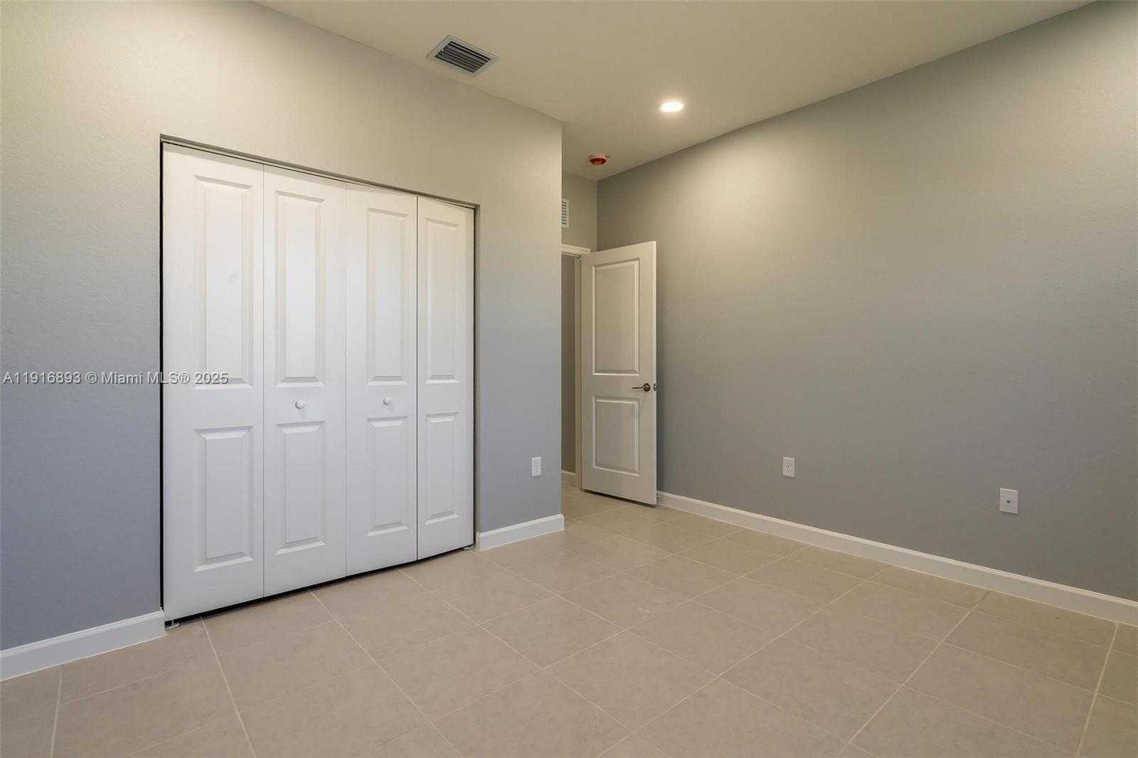 Small Image of 16225 SOUTH WEST 147TH CT #2, Miami Number 18