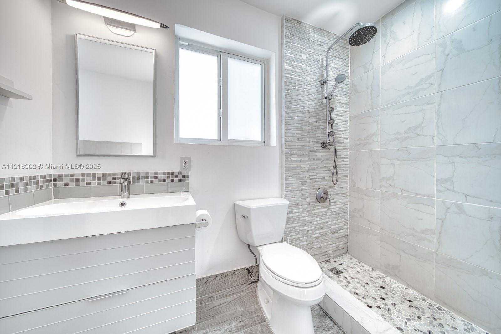 Small Image of 845 NORTH EAST 119TH ST, Biscayne Park Number 22