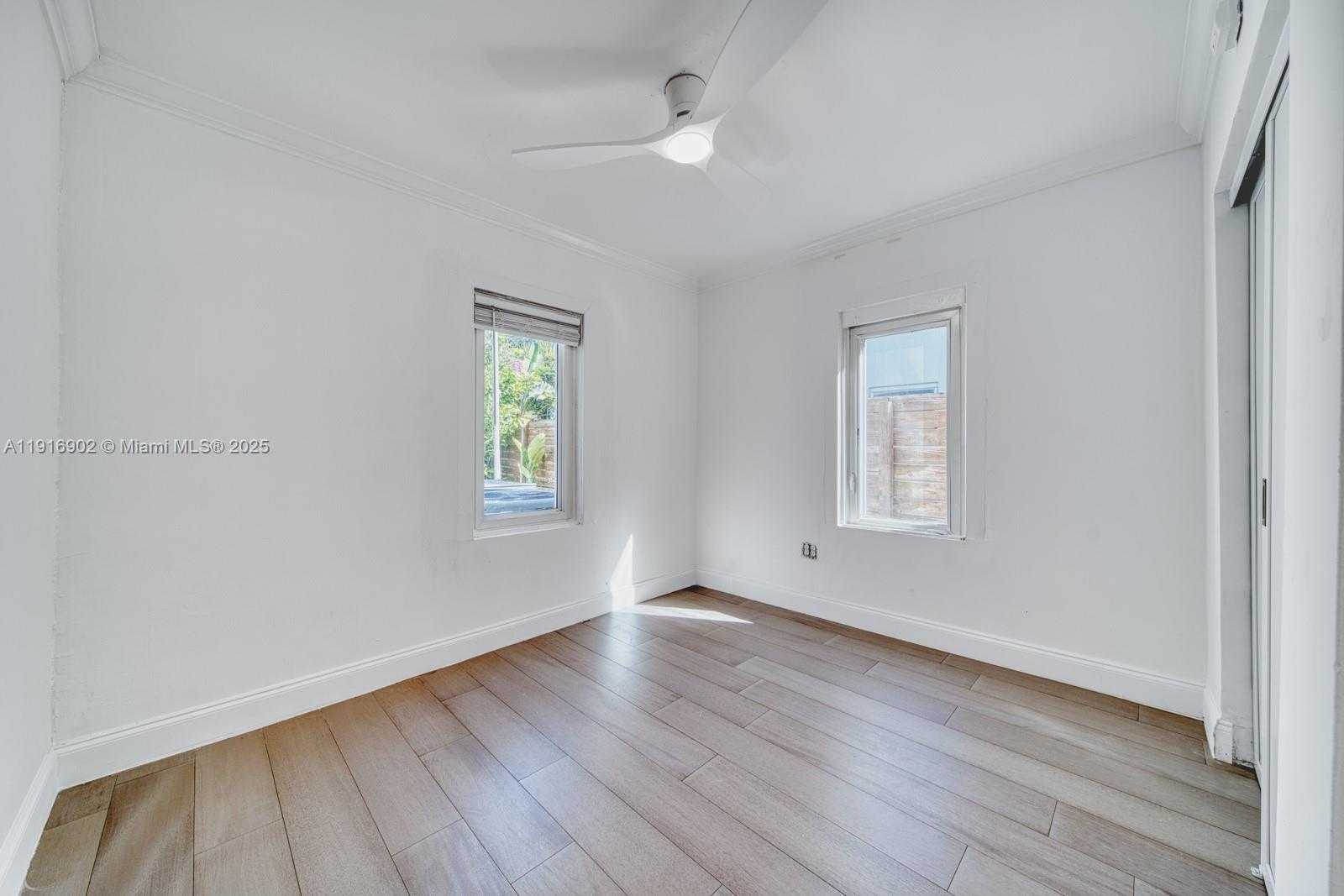 Small Image of 845 NORTH EAST 119TH ST, Biscayne Park Number 27