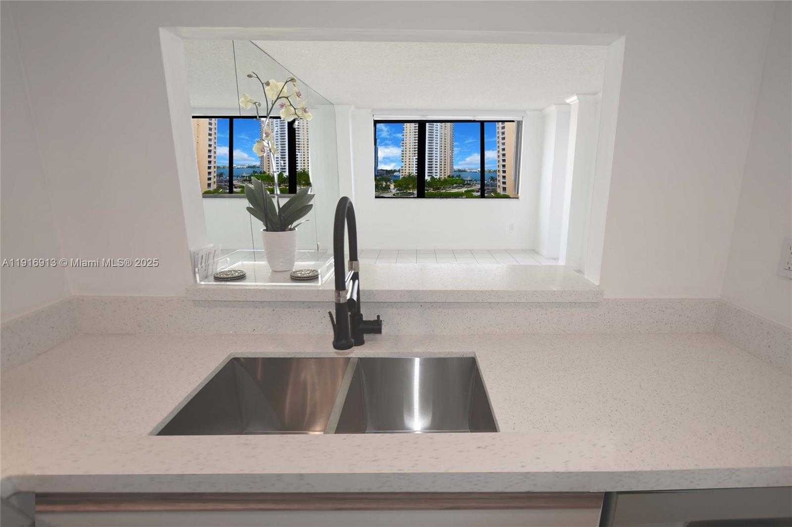Small Image of 540 BRICKELL KEY DR #1120, Miami Number 9