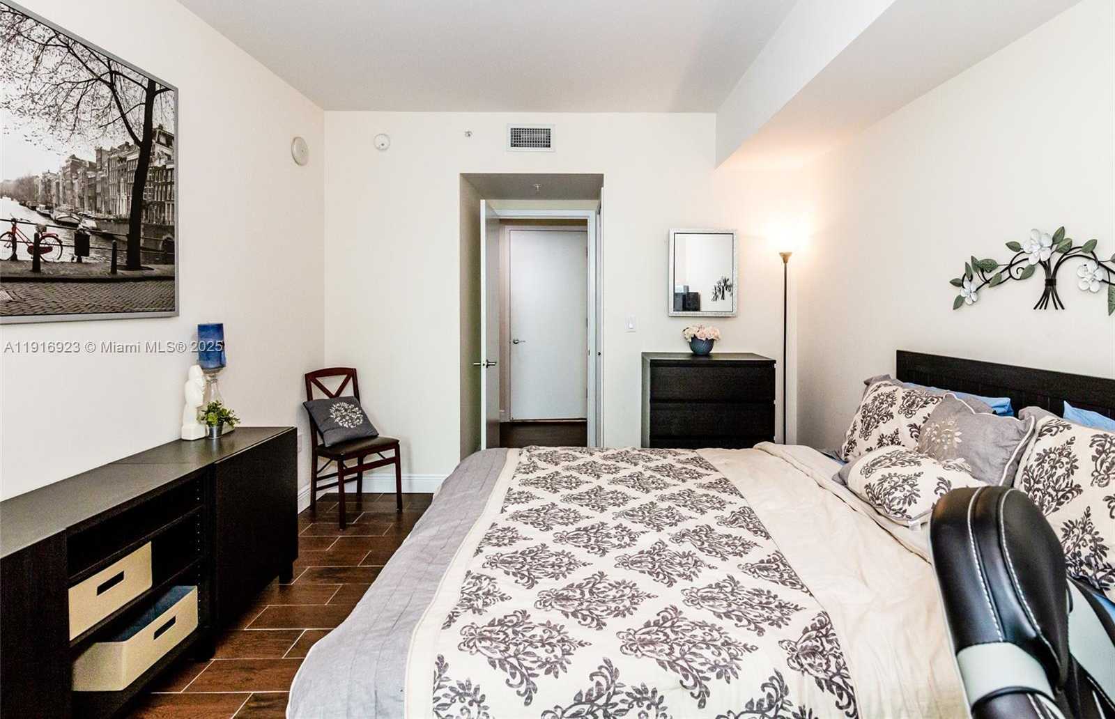 Small Image of 218 SOUTH EAST 14TH ST #1006, Miami Number 13