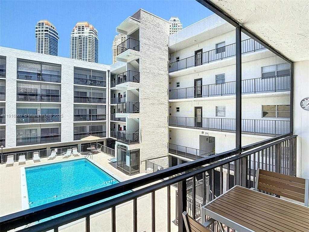 Small Image of 201 178TH DR #315, Sunny Isles Beach Number 1