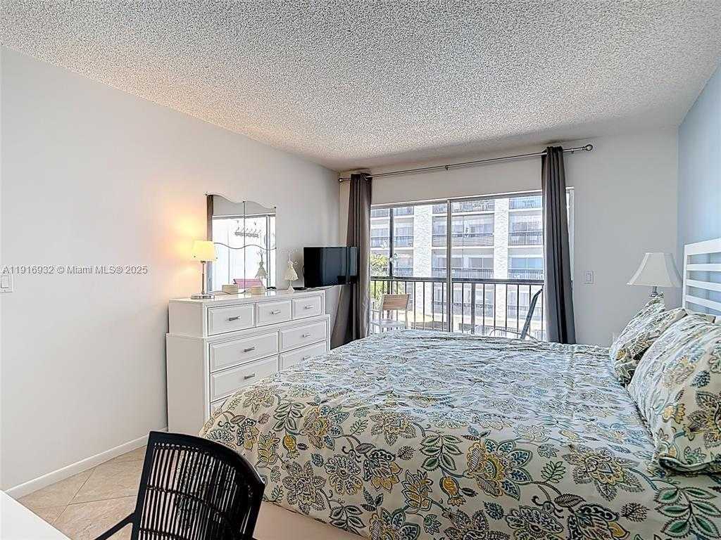 Small Image of 201 178TH DR #315, Sunny Isles Beach Number 23