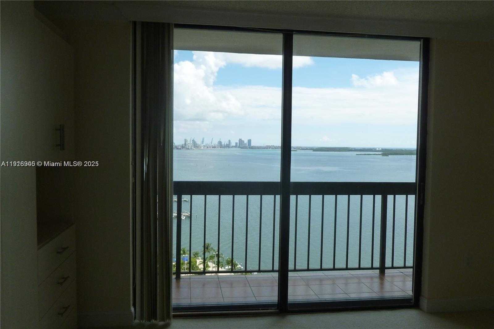Small Image of 2333 BRICKELL AVE #2215, Miami Number 13