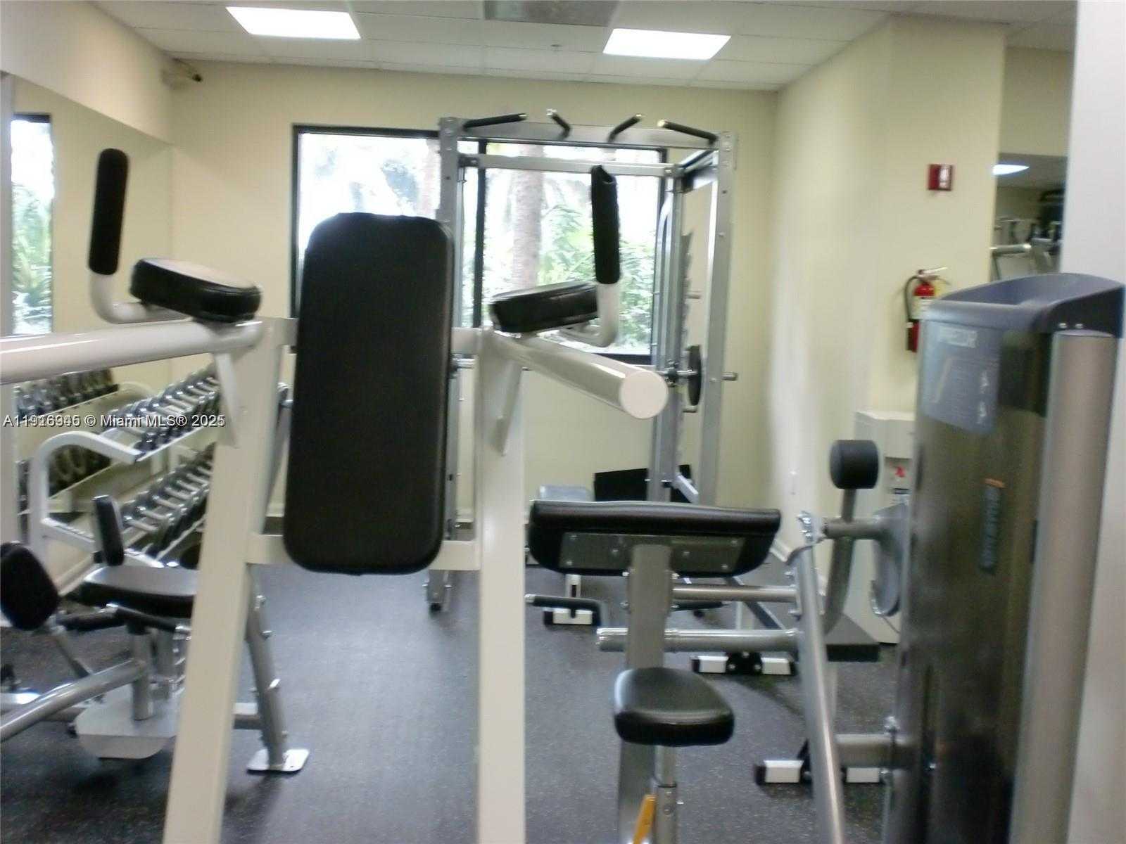 Small Image of 2333 BRICKELL AVE #2215, Miami Number 19