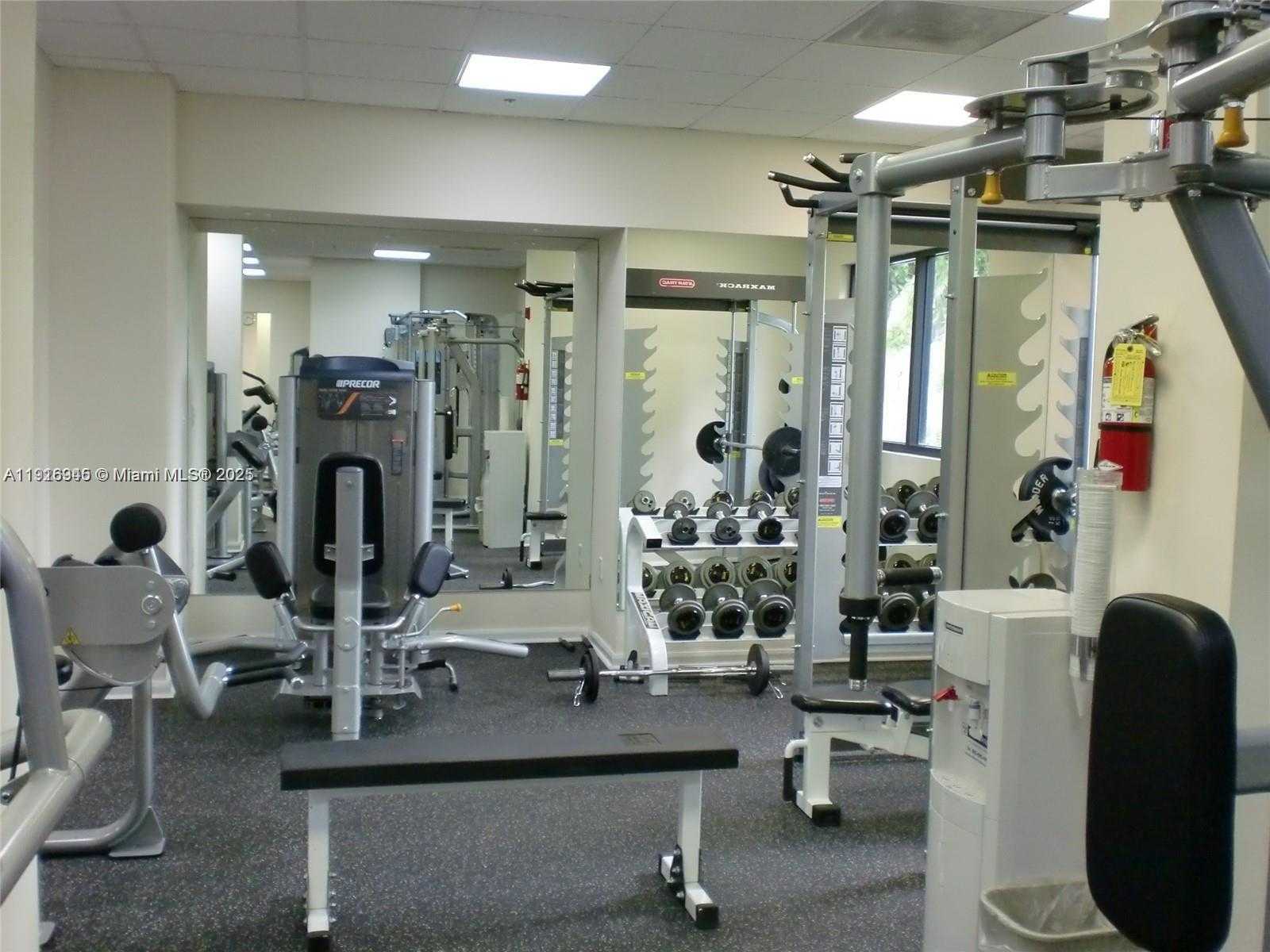 Small Image of 2333 BRICKELL AVE #2215, Miami Number 22