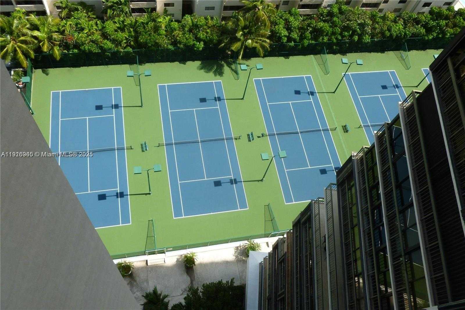 Small Image of 2333 BRICKELL AVE #2215, Miami Number 27