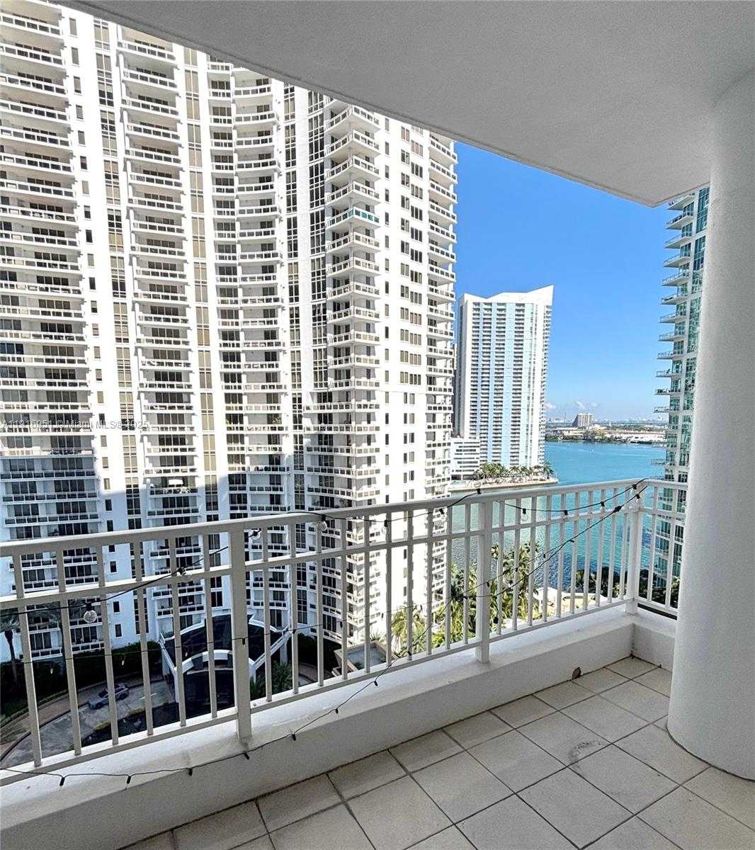 Small Image of 801 BRICKELL KEY BLVD #1608, Miami Number 11