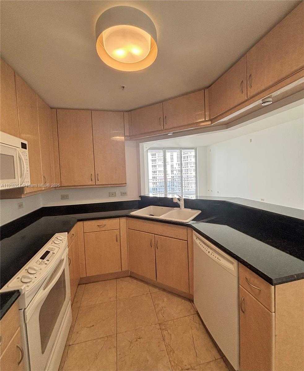 Small Image of 801 BRICKELL KEY BLVD #1608, Miami Number 2