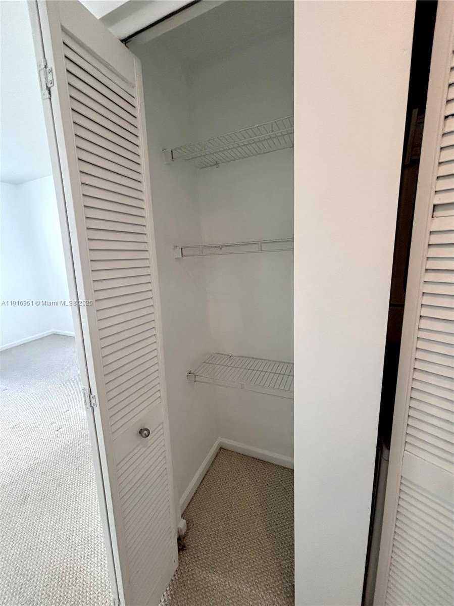 Small Image of 801 BRICKELL KEY BLVD #1608, Miami Number 7