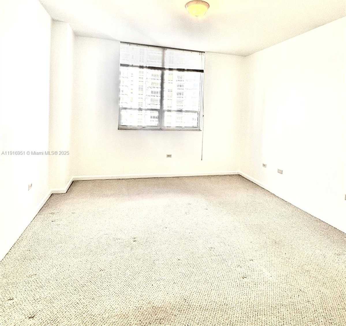 Small Image of 801 BRICKELL KEY BLVD #1608, Miami Number 9