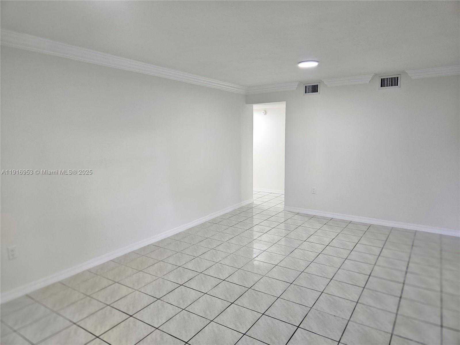 Small Image of 311 WEST PARK DR #101-13, Miami Number 11