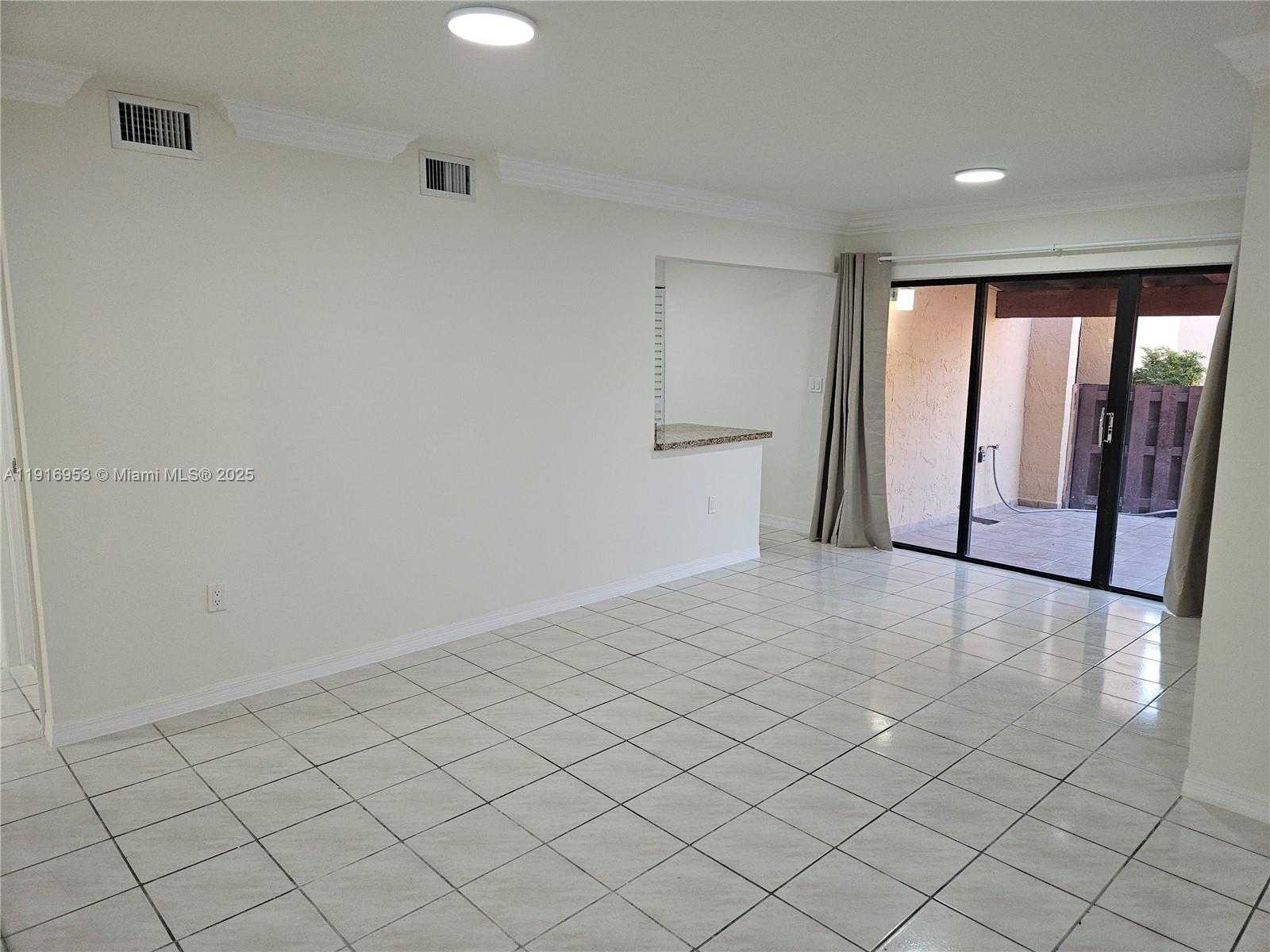Small Image of 311 WEST PARK DR #101-13, Miami Number 12