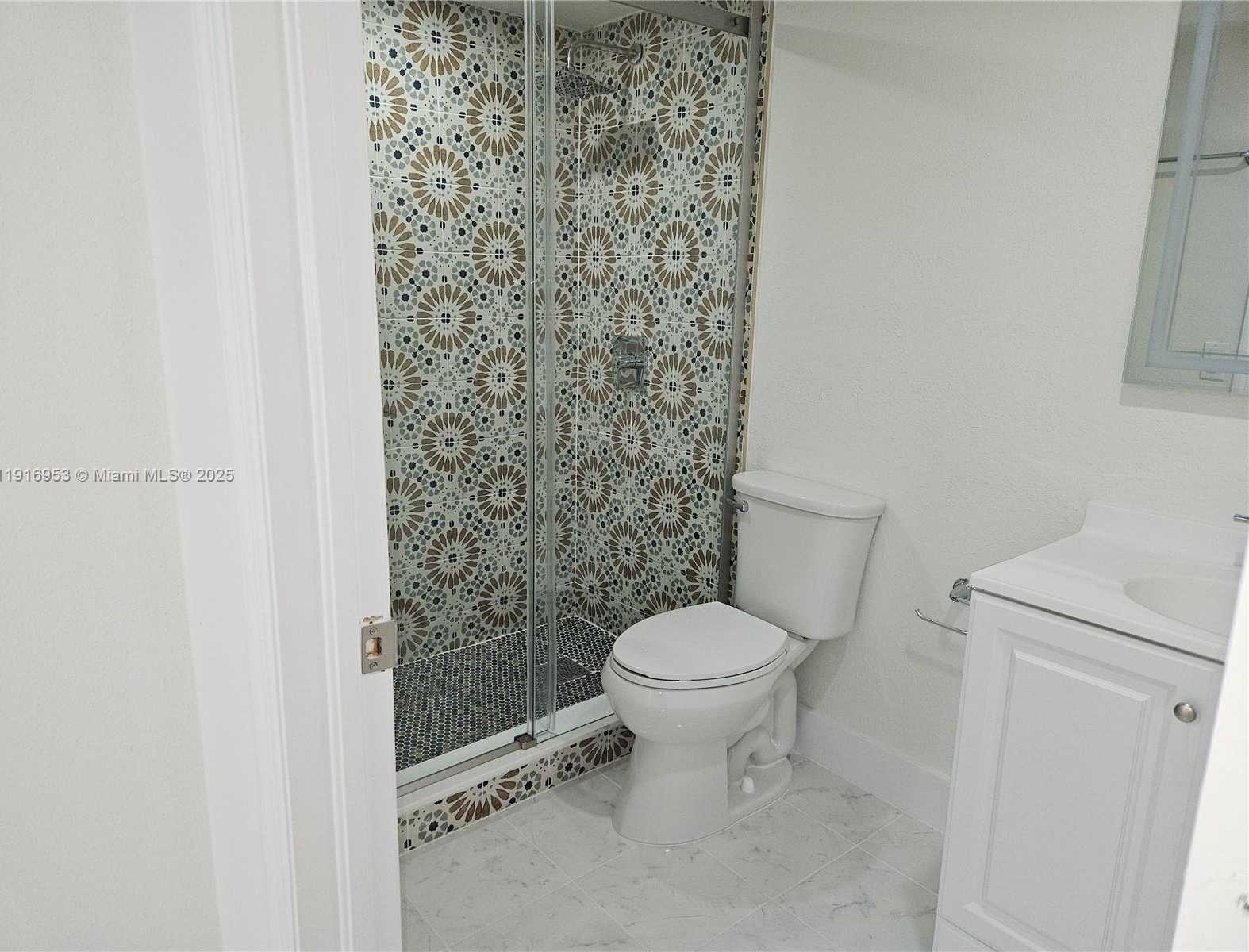 Small Image of 311 WEST PARK DR #101-13, Miami Number 22