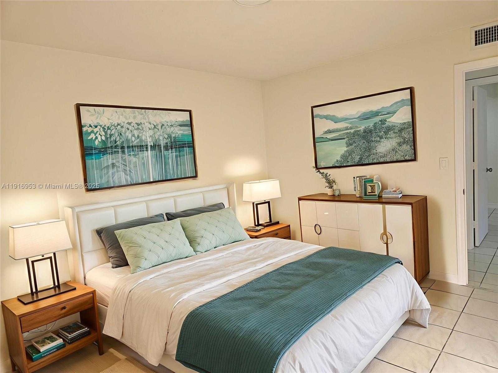 Small Image of 311 WEST PARK DR #101-13, Miami Number 27