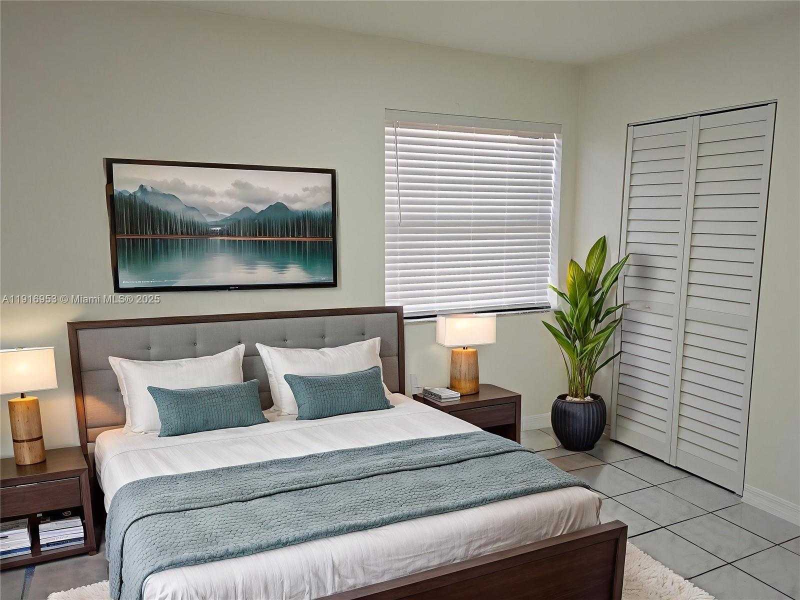 Small Image of 311 WEST PARK DR #101-13, Miami Number 38