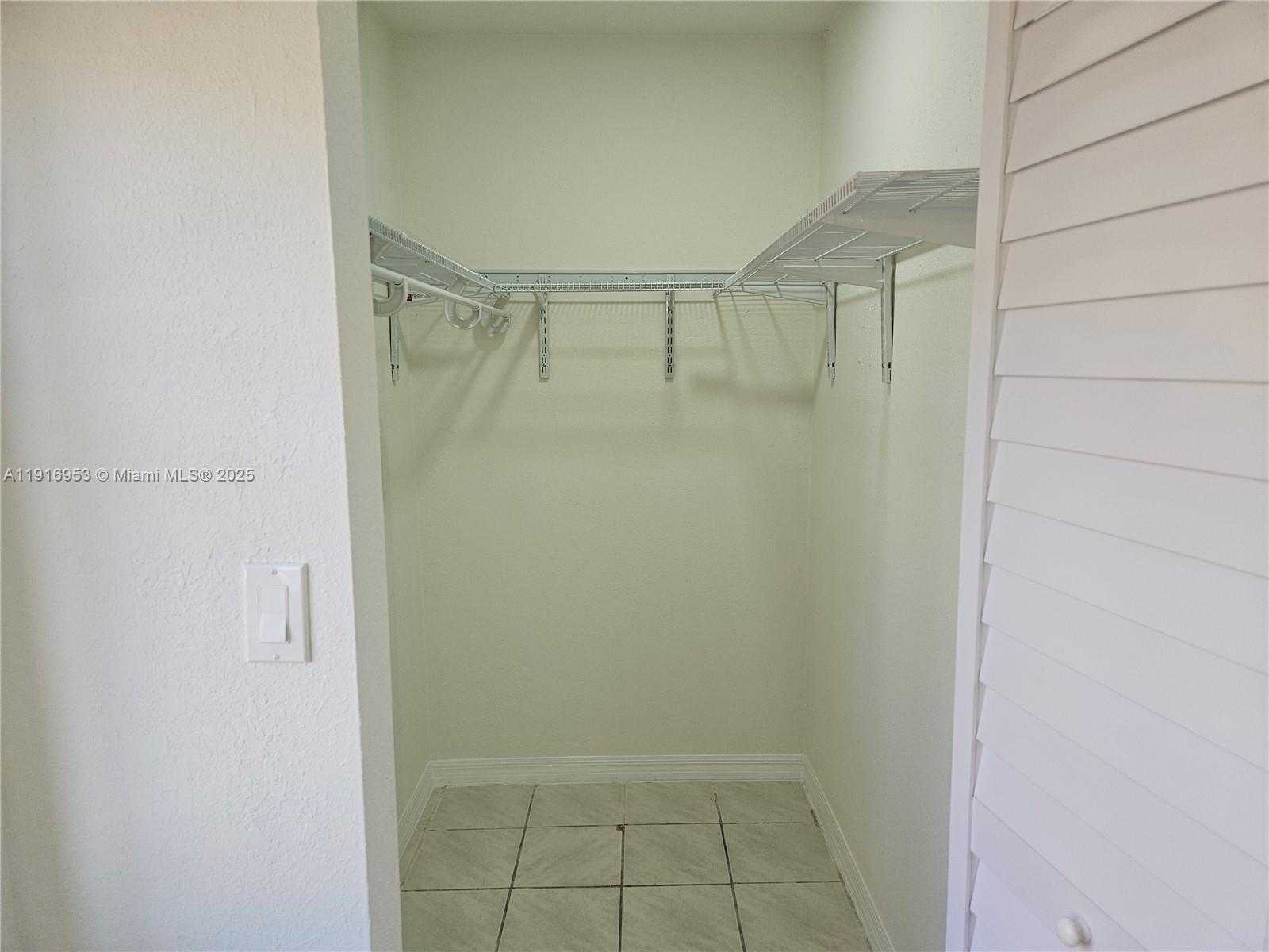 Small Image of 311 WEST PARK DR #101-13, Miami Number 39
