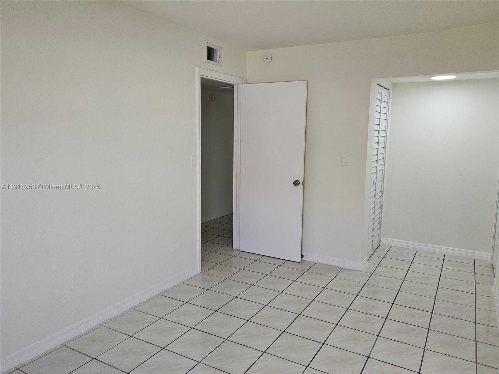Small Image of 311 WEST PARK DR #101-13, Miami Number 41