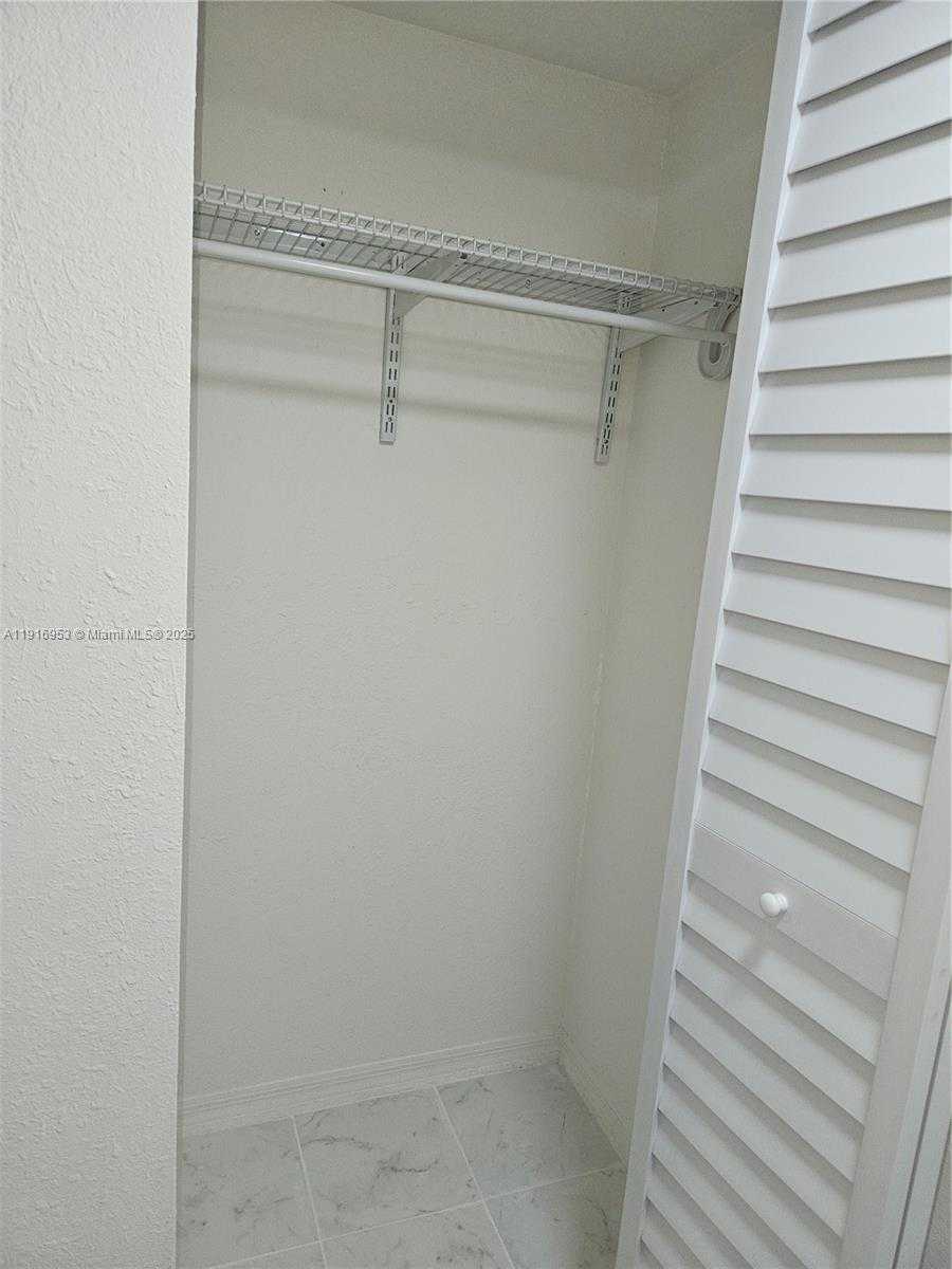 Small Image of 311 WEST PARK DR #101-13, Miami Number 44