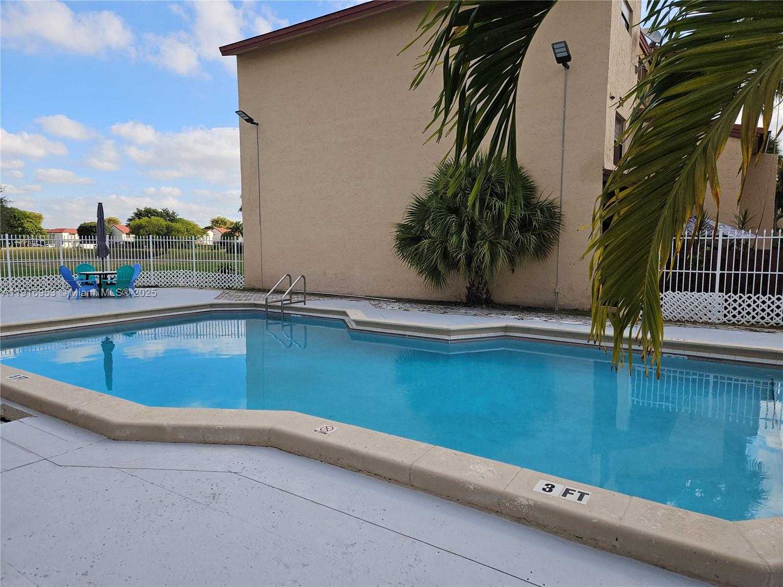 Small Image of 311 WEST PARK DR #101-13, Miami Number 46