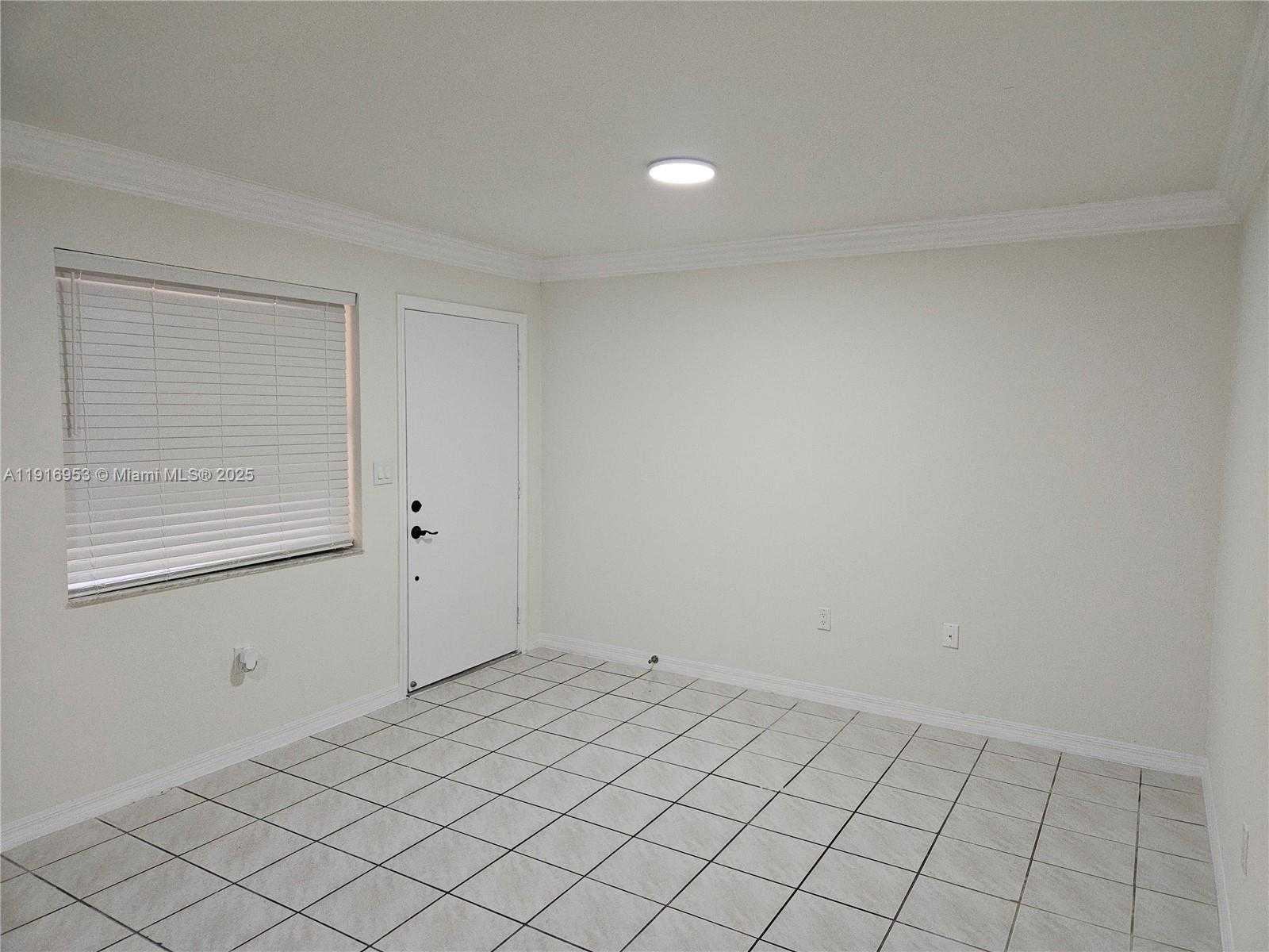 Small Image of 311 WEST PARK DR #101-13, Miami Number 9