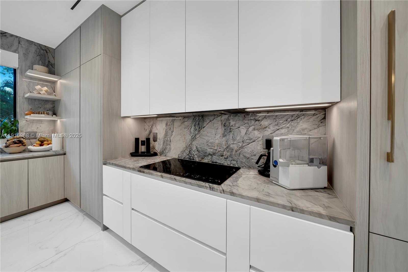 Small Image of 34 SOUTH WEST 26TH RD #N/A, Miami Number 24