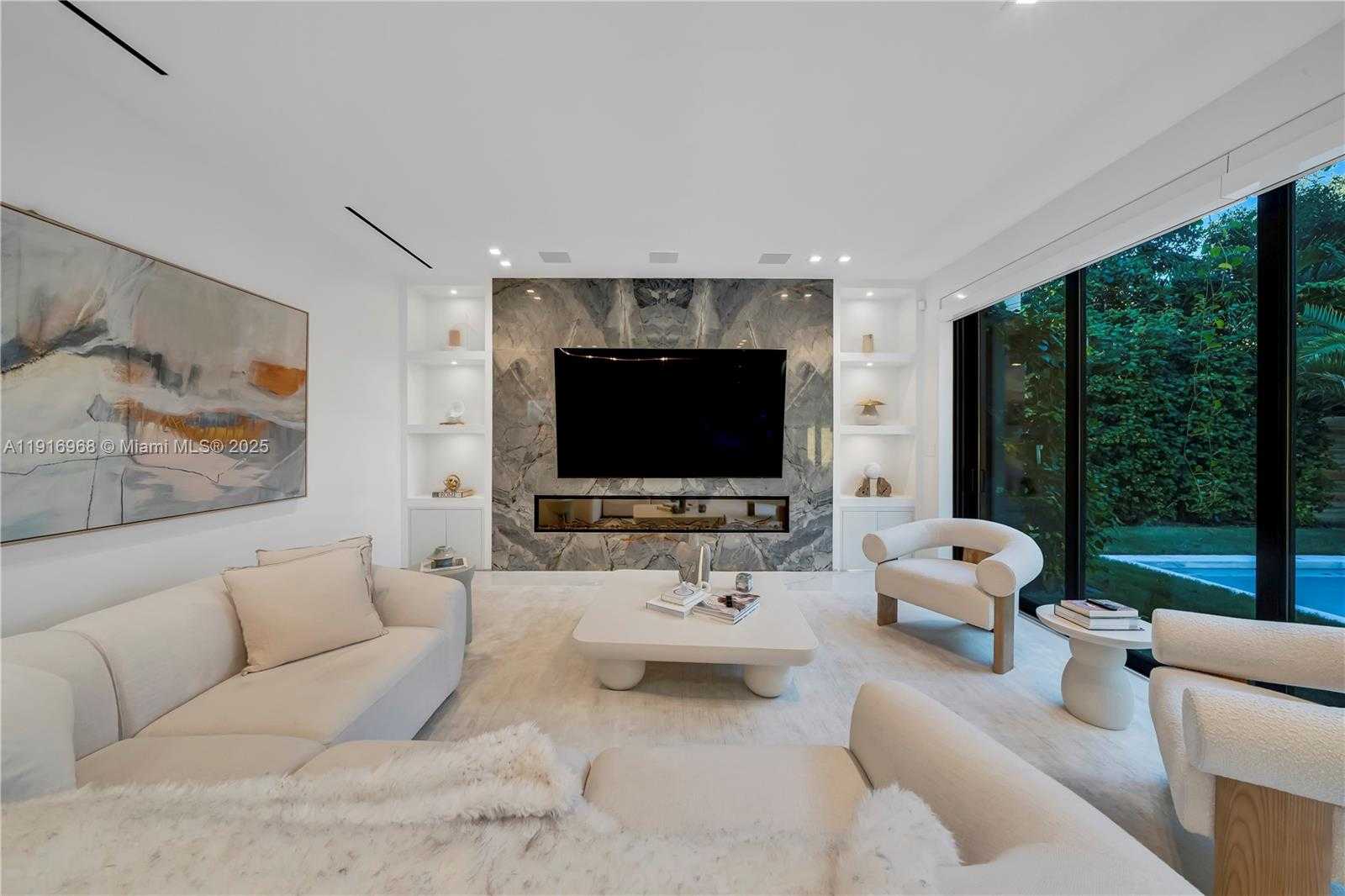 Small Image of 34 SOUTH WEST 26TH RD #N/A, Miami Number 30