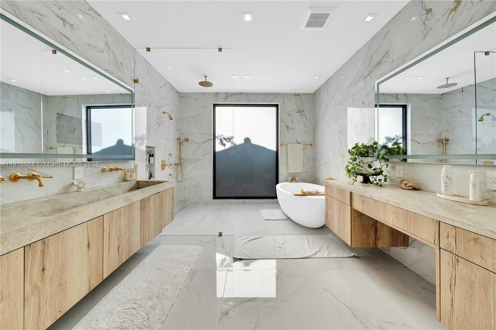 Small Image of 34 SOUTH WEST 26TH RD #N/A, Miami Number 37